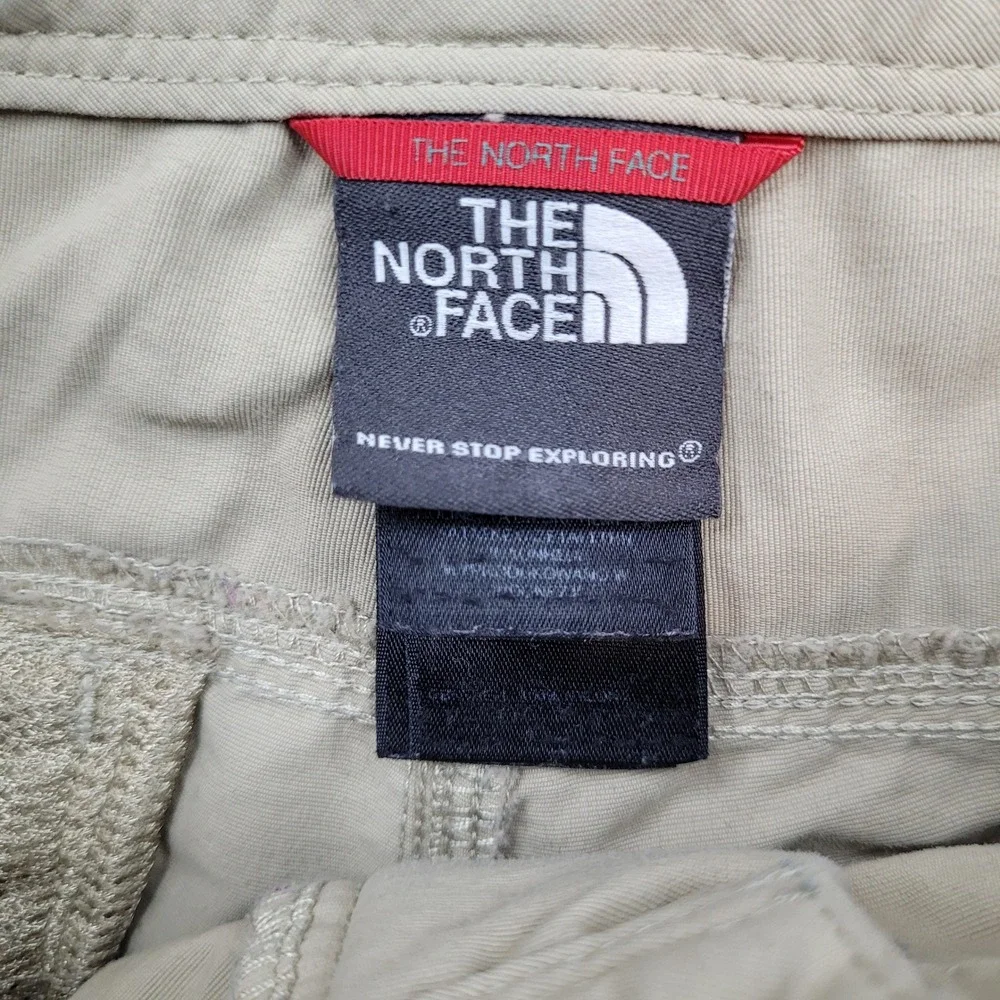 The North Face Cargo Shorts Mens 32 Tan Nylon Hiking Outdoor‎ TCN3/TMN3 A4J2